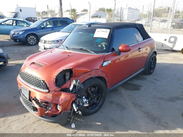 2013 MINI CONVERTIBLE WMWZP3C56DT297515 Photo 1