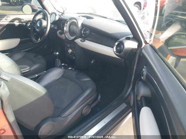 2013 MINI CONVERTIBLE WMWZP3C56DT297515 Photo 4