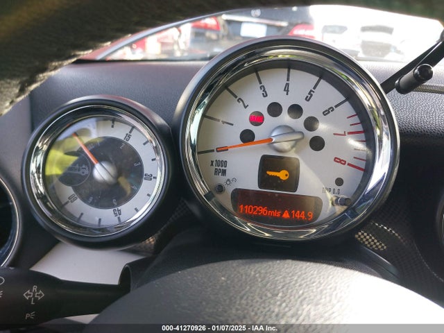 2013 MINI CONVERTIBLE WMWZP3C56DT297515 Photo 6