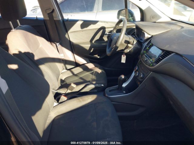 3GNCJKSB2JL316368 Chevrolet TRAX LS