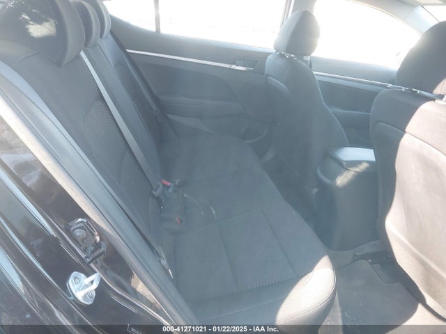 Hyundai ELANTRA SE 2019 5NPD74LF7KH433017 Image 8