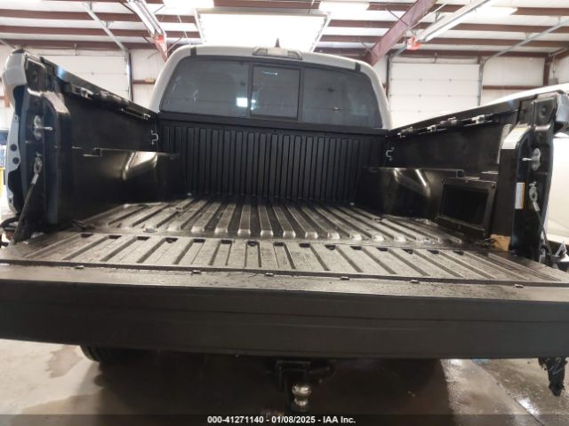 5TFCZ5AN1MX280843 Toyota Tacoma Sr V6