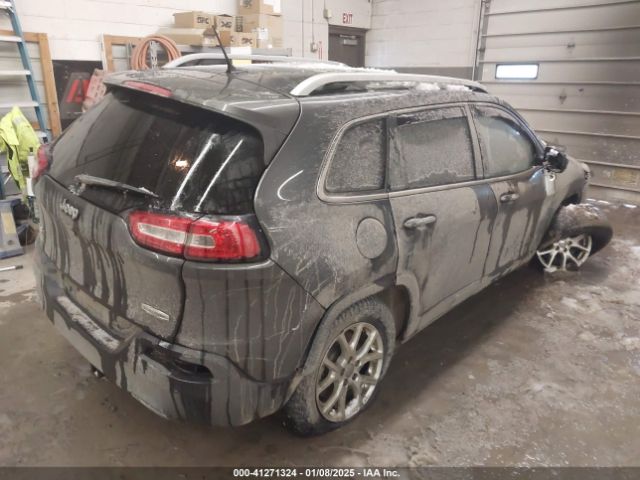1C4PJMCB5GW205496 Jeep Cherokee Latitude