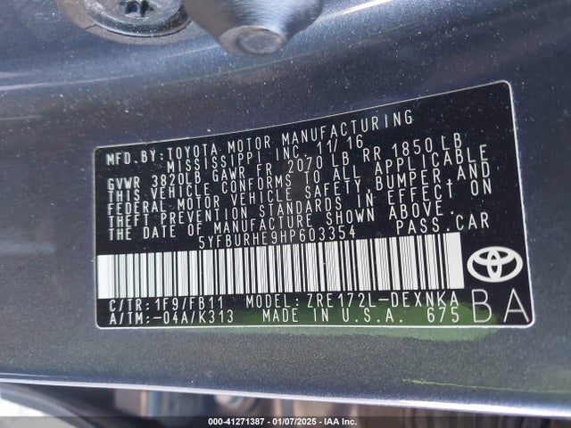 5YFBURHE9HP603354 Toyota COROLLA LE