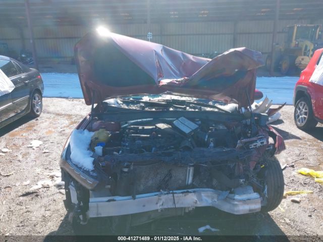 5XXG14J21NG103825 KIA K5 LXS