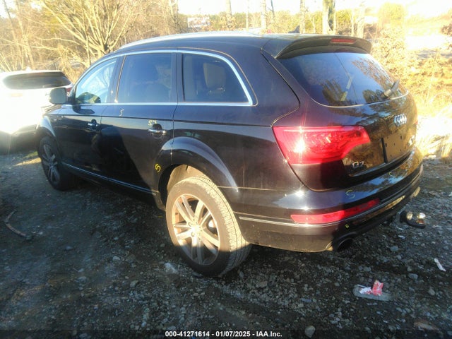 2015 AUDI Q7 WA1LGAFE3FD032552 Photo 2