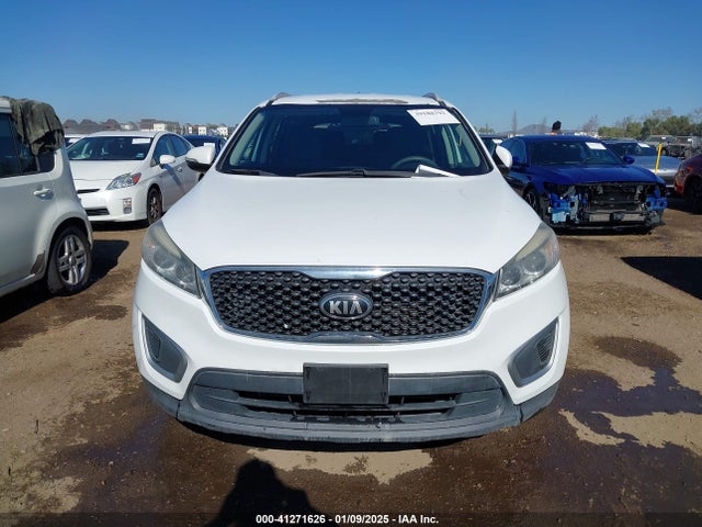 KIA Sorento 2017 5XYPG4A58HG224795 Image 12