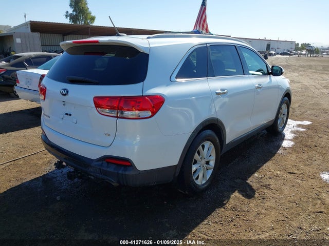 KIA Sorento 2017 5XYPG4A58HG224795 Image 4