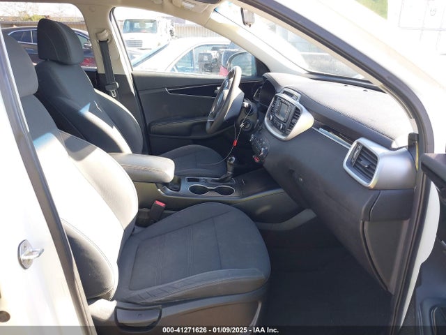KIA Sorento 2017 5XYPG4A58HG224795 Image 5