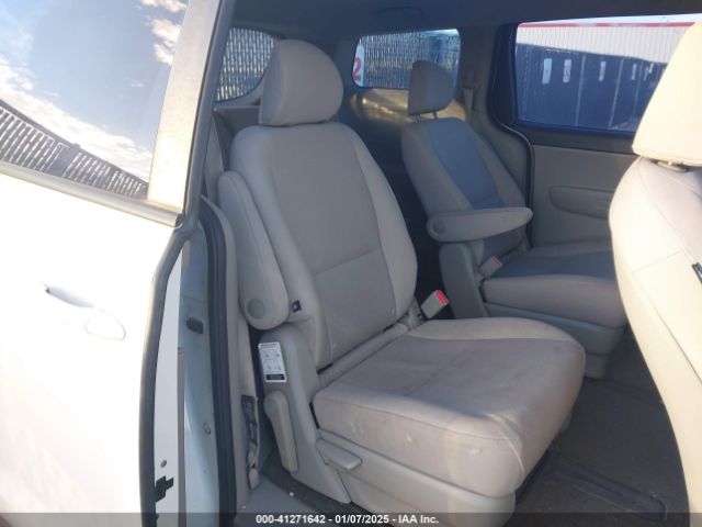 KNDMA5C1XG6185410 KIA Sedona L