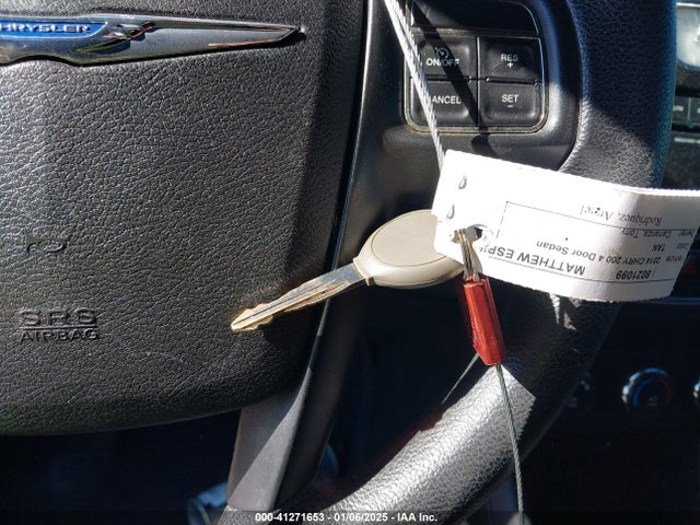 1C3CCBAG9EN171095 Chrysler 200 LX