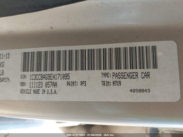 1C3CCBAG9EN171095 Chrysler 200 LX