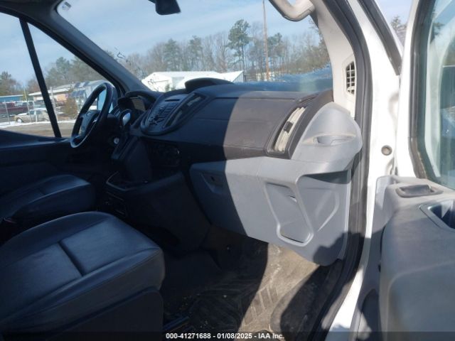 1FTYR1CM1KKA78596 Ford Transit-250