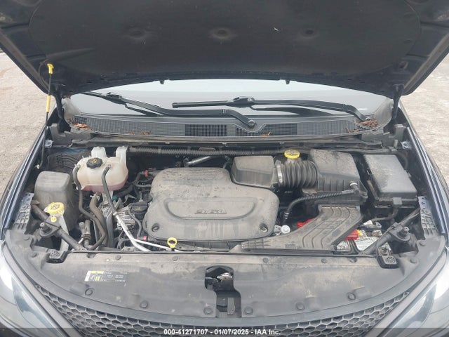 2C4RC1AG2LR209539 Chrysler Voyager L
