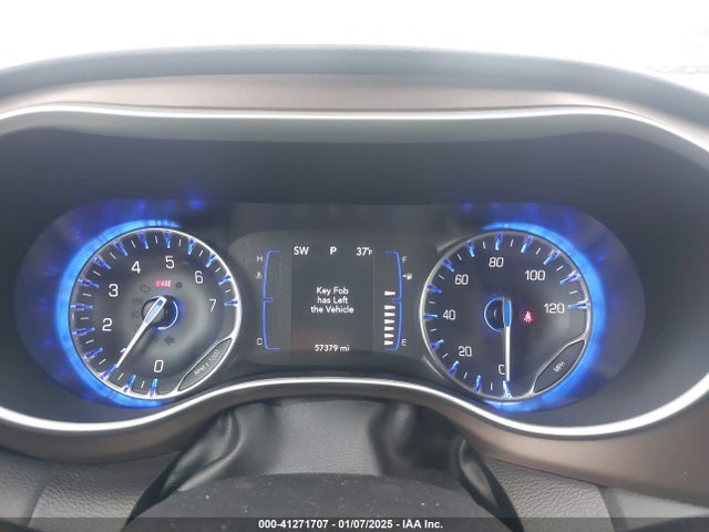 2C4RC1AG2LR209539 Chrysler Voyager L