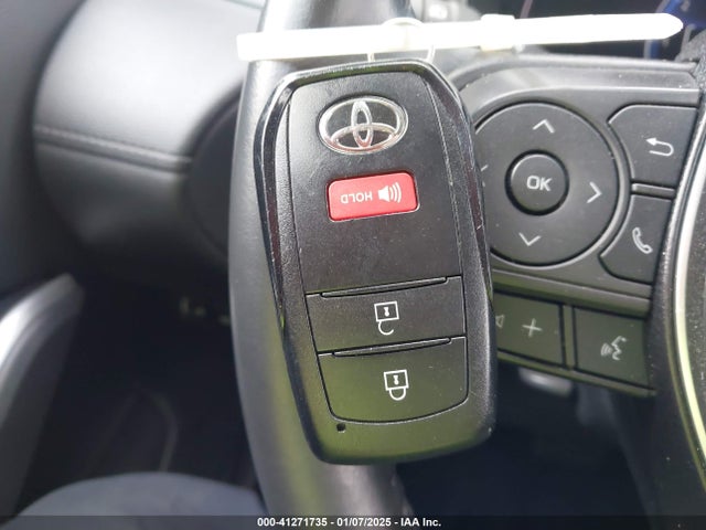 7MUEAAAG6PV067297 Toyota Corolla Cross Xle