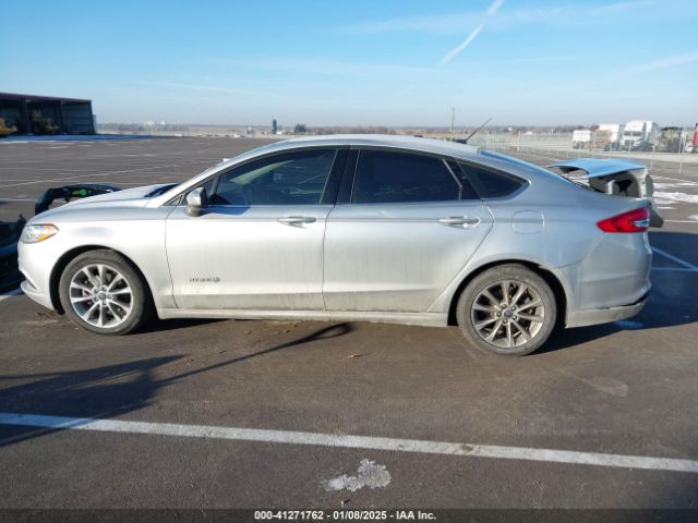 3FA6P0LU1HR324113 Ford Fusion Hybrid Se