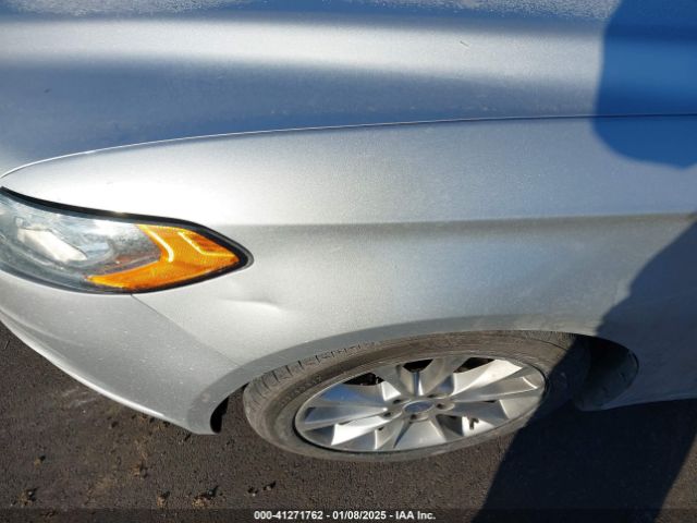 3FA6P0LU1HR324113 Ford Fusion Hybrid Se