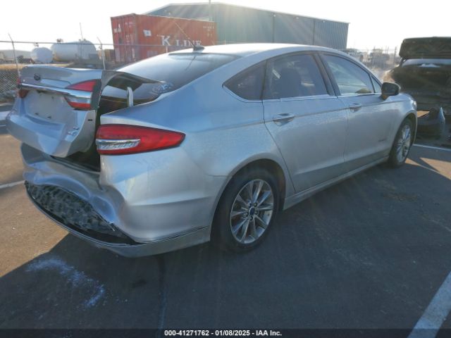 3FA6P0LU1HR324113 Ford Fusion Hybrid Se