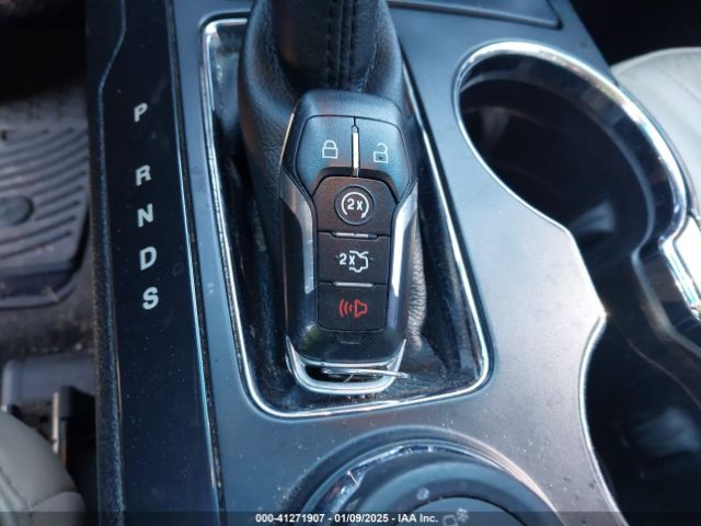 1FM5K8HT2GGA75812 Ford Explorer Platinum