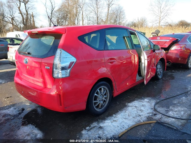 Toyota Prius V Two 2014 JTDZN3EU7EJ013898 Image 4