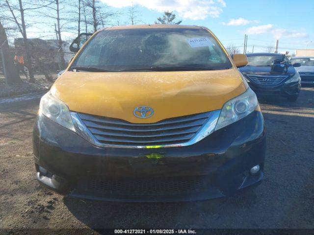 5TDYZ3DC6HS792503 Toyota Sienna Xle/limited