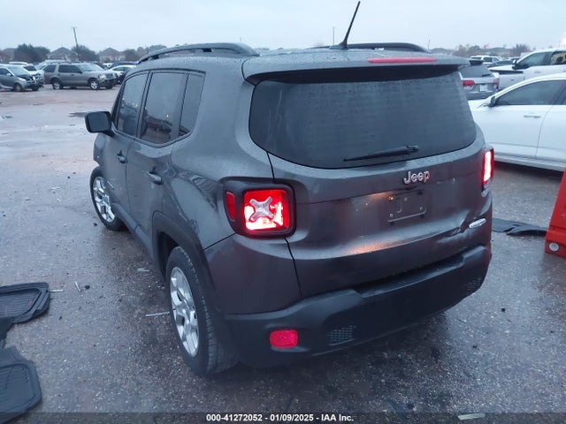 Jeep Renegade Latitude Fwd 2017 ZACCJABB8HPF94423 Image 3