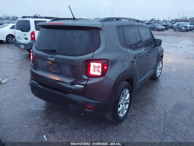 Jeep Renegade Latitude Fwd 2017 ZACCJABB8HPF94423 Image 4