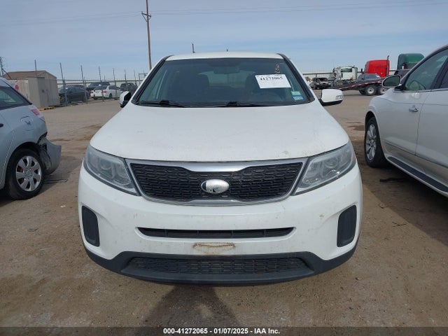 KIA SORENTO LX 2014 5XYKT3A69EG547189 Image 12