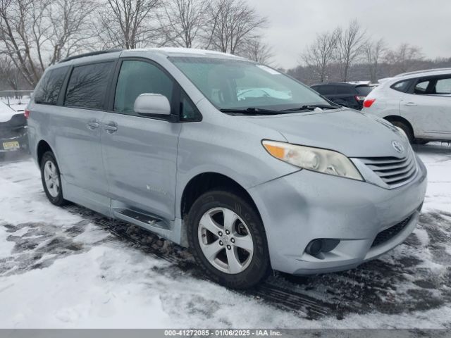 5TDKK3DC9GS754403 Toyota Sienna Le 7 Passenger