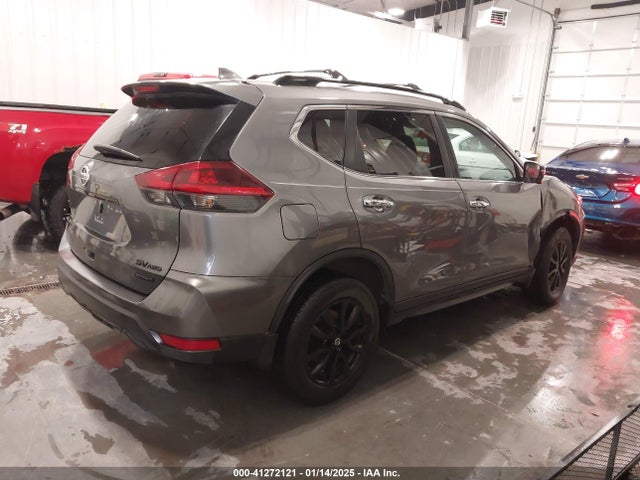 Nissan ROGUE SV 2018 5N1AT2MVXJC735626 Image 4