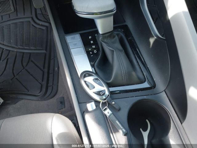KMHLM4DG0RU719251 Hyundai ELANTRA SEL