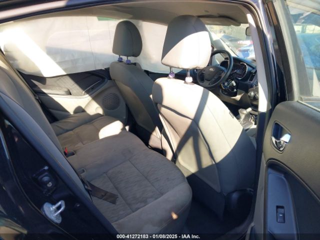 KNAFK4A68F5327088 KIA FORTE LX