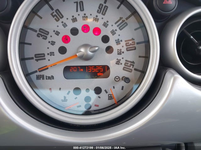 2006 MINI COOPER WMWRC33586TK71223 Photo 6