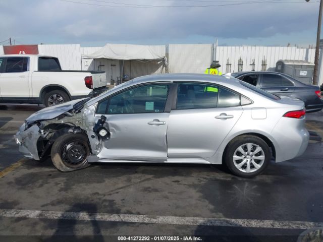 5YFB4MDE3RP227793 Toyota COROLLA LE