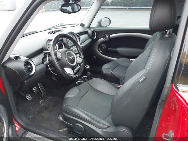 2010 MINI COOPER S WMWMF7C56ATX43839 Photo 4