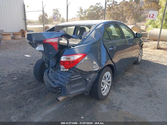 Toyota COROLLA LE 2018 5YFBURHE8JP778846 Image 4