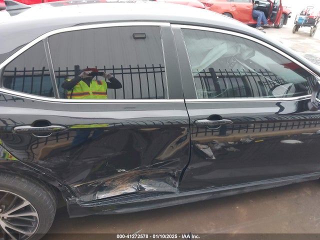4T1B11HK6KU254885 Toyota CAMRY SE