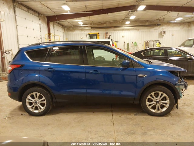 1FMCU9GD4JUA83470 Ford ESCAPE SE