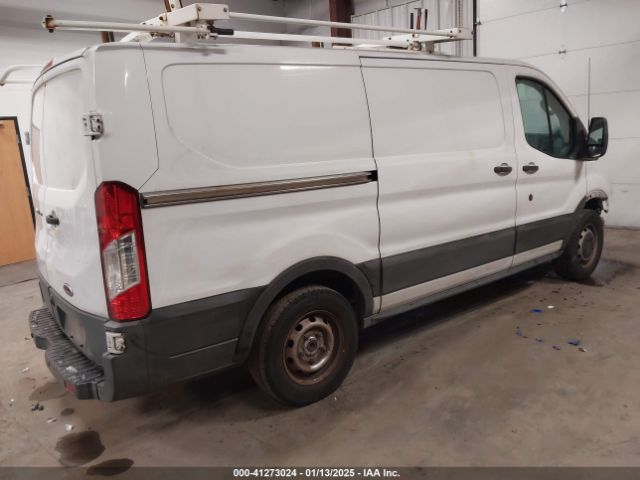 1FTYE1YM1HKA68194 Ford Transit-150