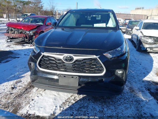 5TDBZRBH7NS574122 Toyota Highlander Le