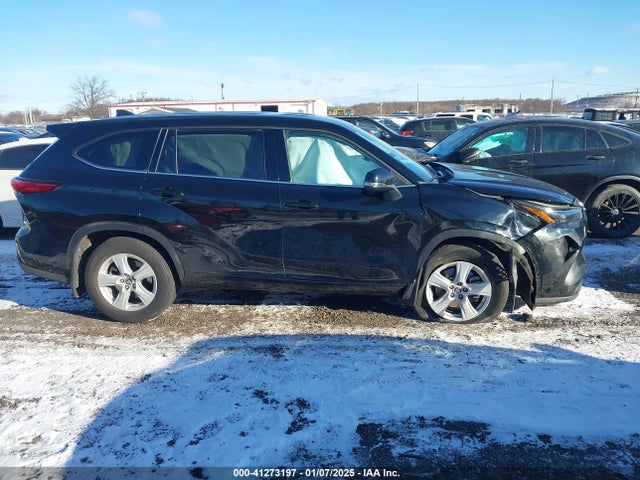 5TDBZRBH7NS574122 Toyota Highlander Le