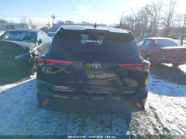 5TDBZRBH7NS574122 Toyota Highlander Le
