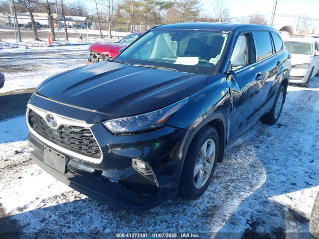 5TDBZRBH7NS574122 Toyota Highlander Le