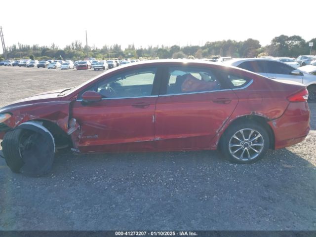 3FA6P0LU8HR384728 Ford Fusion Hybrid Se