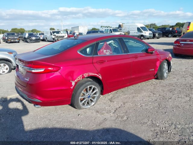 3FA6P0LU8HR384728 Ford Fusion Hybrid Se