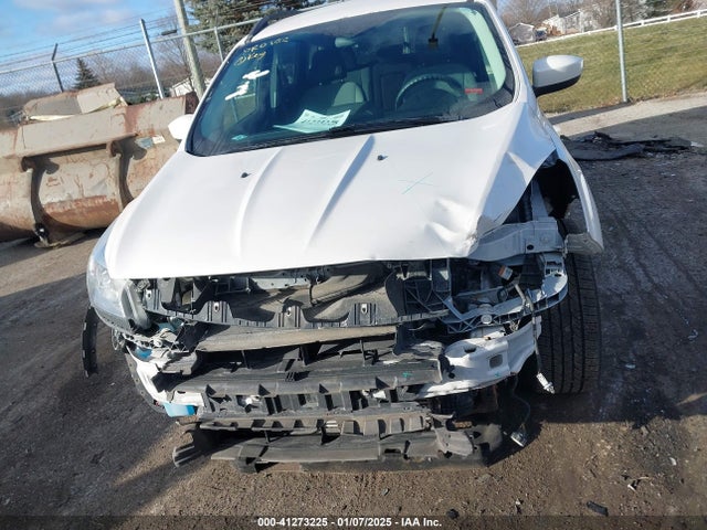 1FMCU0G93GUC75818 Ford ESCAPE SE