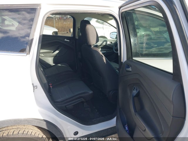 1FMCU0G93GUC75818 Ford ESCAPE SE