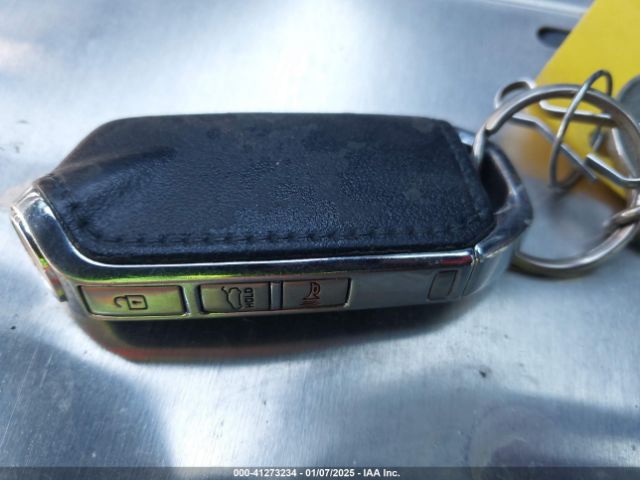 KNAE25LA1J6014213 KIA Stinger Premium