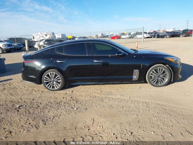 KNAE25LA1J6014213 KIA Stinger Premium